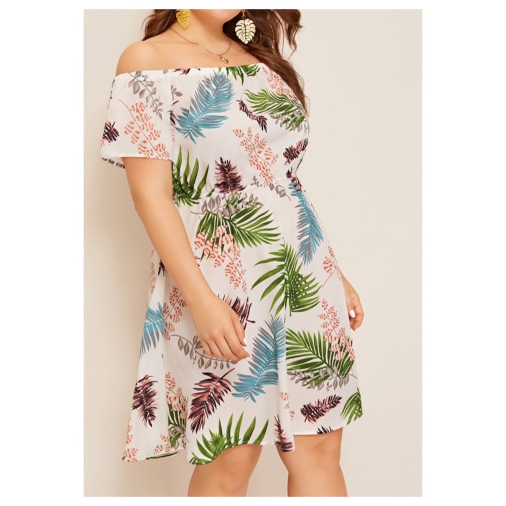 ➕Off-Shoulder Jungle Leaf Dress - Picture 3 of 6